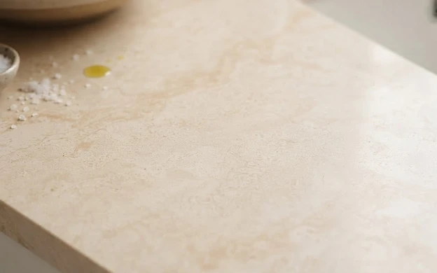 Warm tones meet quartz