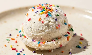 Birthday vanilla + sprinkles