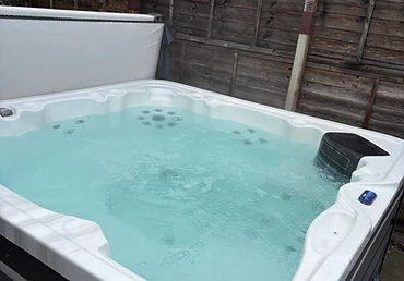 Jets and aerated water on a recent install