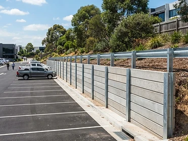 Commercial Retaining Wall — photo 1