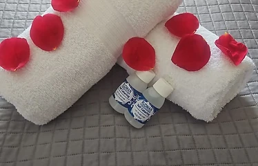 Fresh towels and toiletries provided at Rudman Townhouses