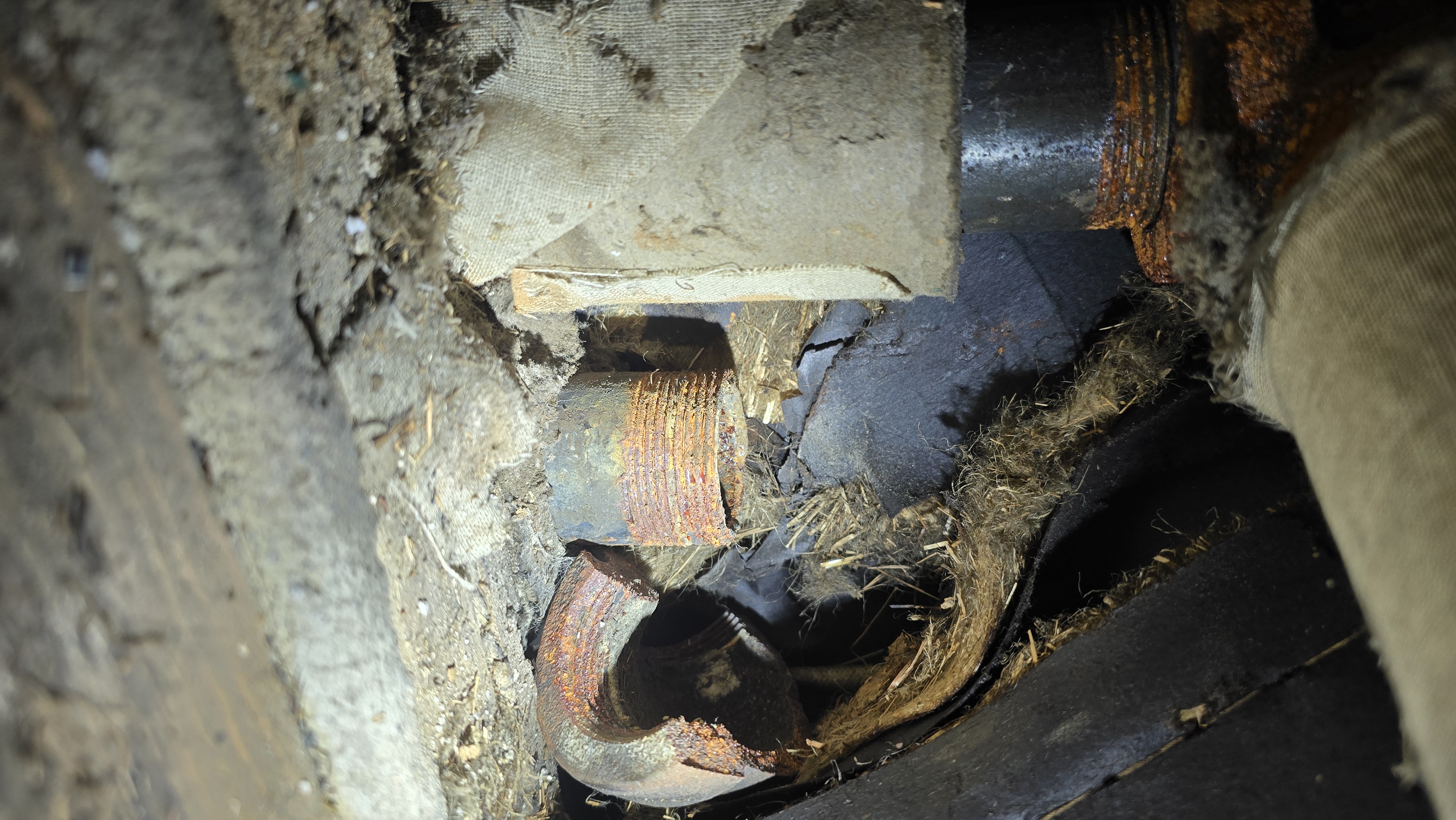 Pipe insulation wrap evaluated for asbestos content