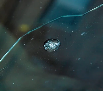 Windshield Chip & Crack Repair