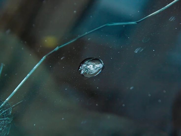 Windshield Chip & Crack Repair