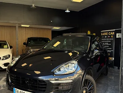 PORSCHE CAYENNE V6 TURBO