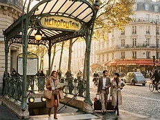 Les transports parisiens expliqués aux voyageurs : métro, RER et navettes