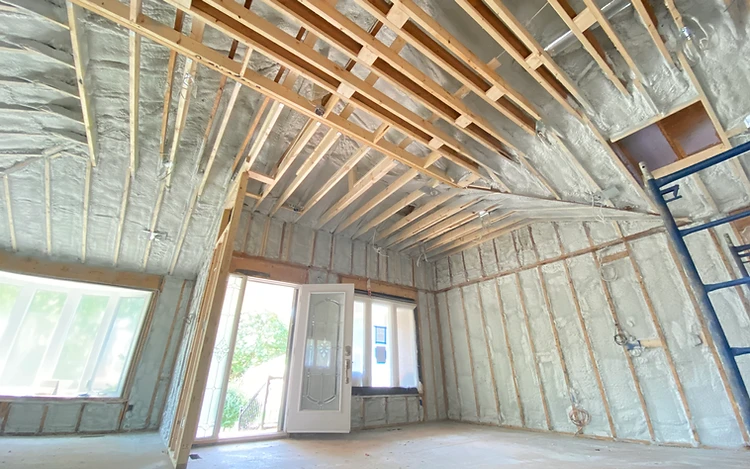 Open-Cell vs Closed-Cell Spray Foam: Which One Does Your Project Need?
