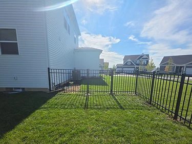Black Aluminum 3-Rail Corner Fence