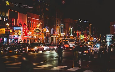 A Holiday Travel Guide to Nashville, TN