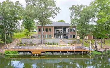 McKenzie Cove in Hot Springs, AR: The Ultimate Luxury Lake Retreat for Family Gatherings