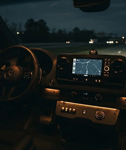 Sprinter / Camper — Navigation & Sound