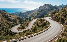 Classic & Sportscar Club Marks 18 Years With Coast-Wide Andalusian Heritage Rallies