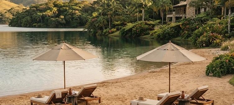 Praia à beira do lago