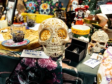 Teschi decorati al mercatino messicano
