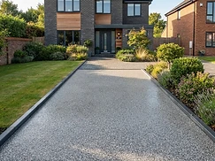 Resin bound driveway in natural aggregate