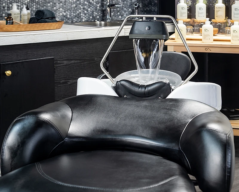 Head Spa station with shampoo chair and specialized washbasin