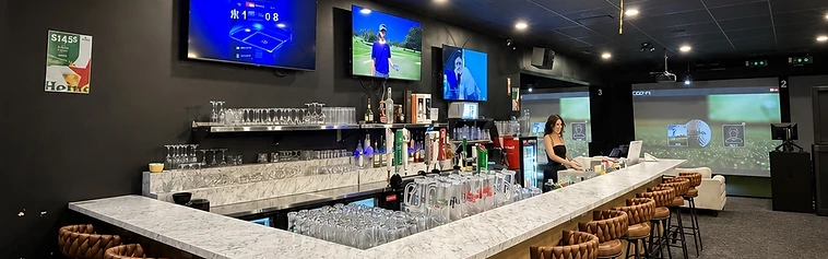Bar et accueil J-Golf Pyramide