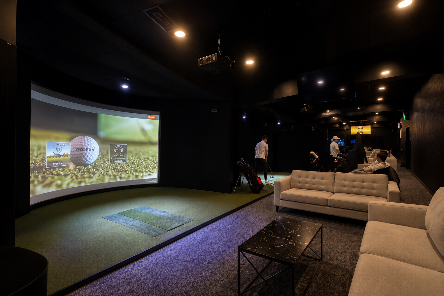 Curve J-Golf Pyramide