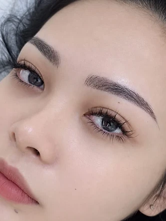 Brows beauty work by SW Beauty — Eyebrow microblading — healed result