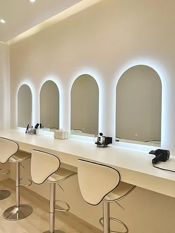 Styling stations with backlit mirrors