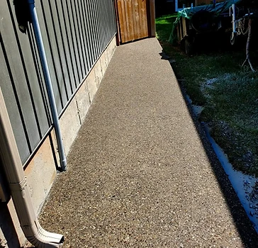 Front Walkway & Entryway