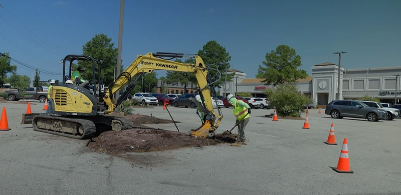 901 Lawnscape crew on an excavation job site