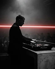 HouseNatic live