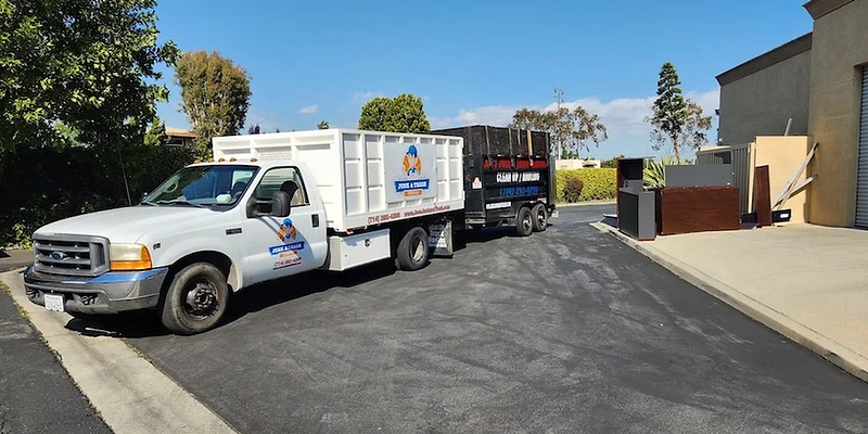 Junk Removal website design consultation with Fullscale