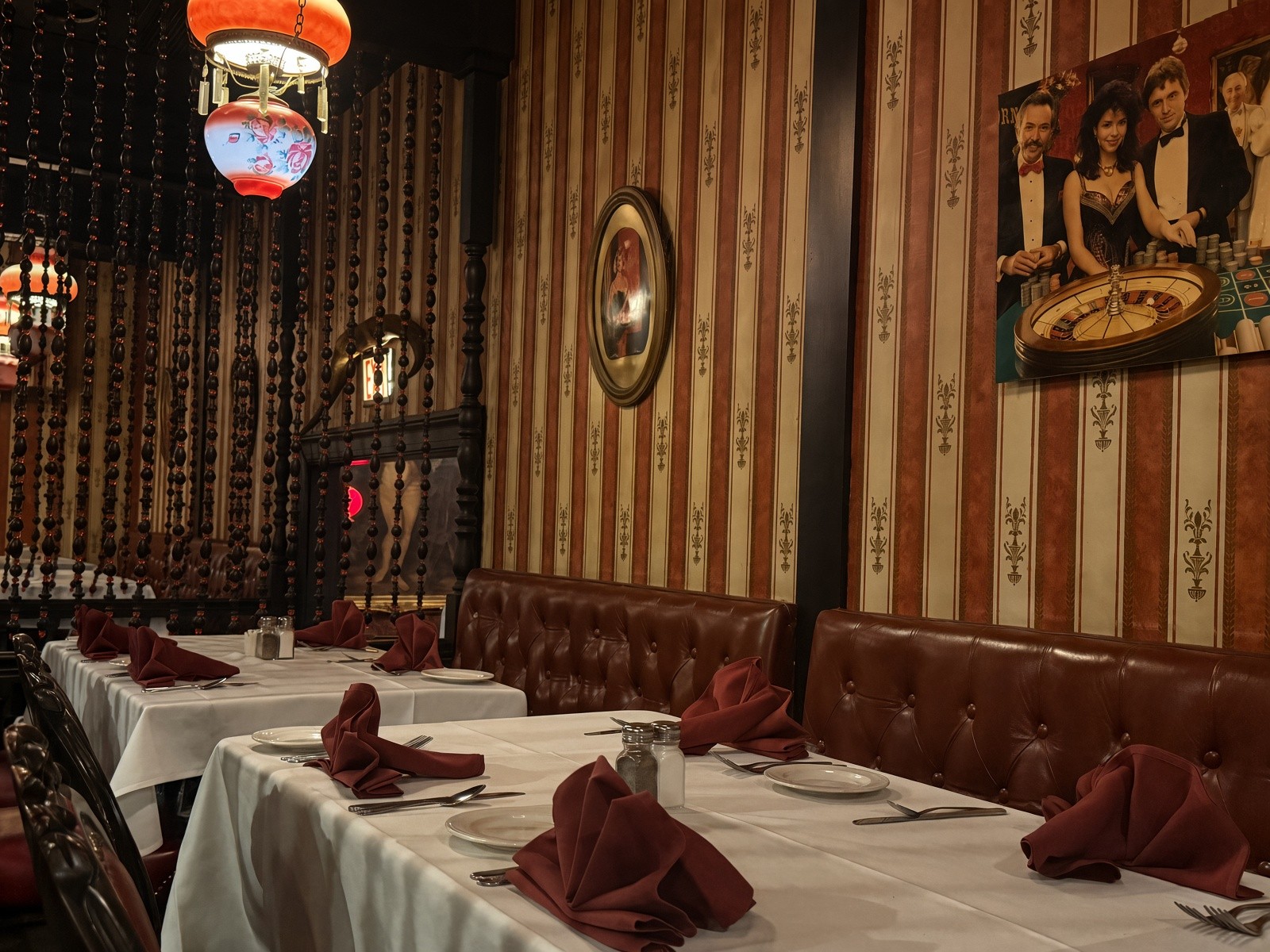 Tufted leather booth seating