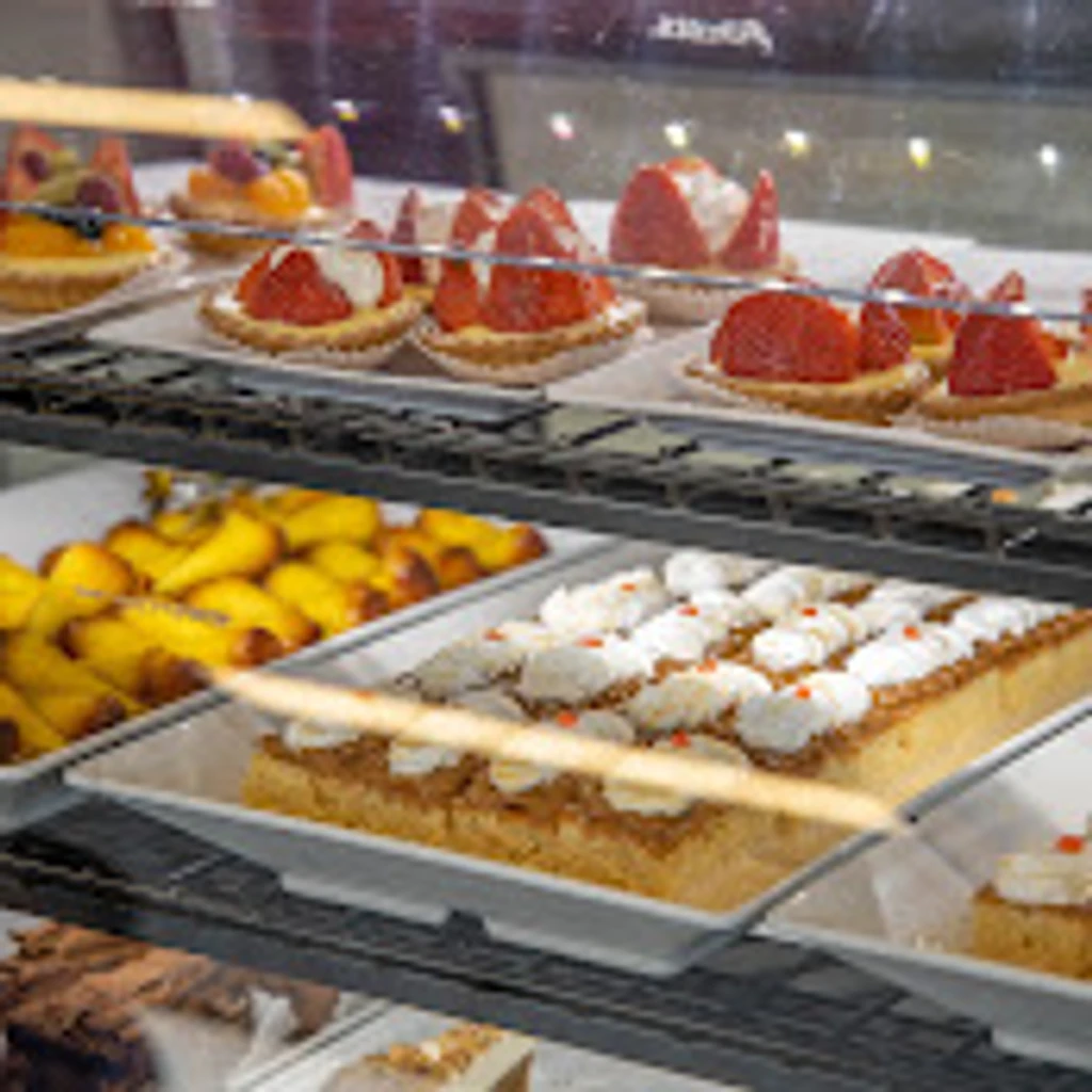 Super Cake Bakery