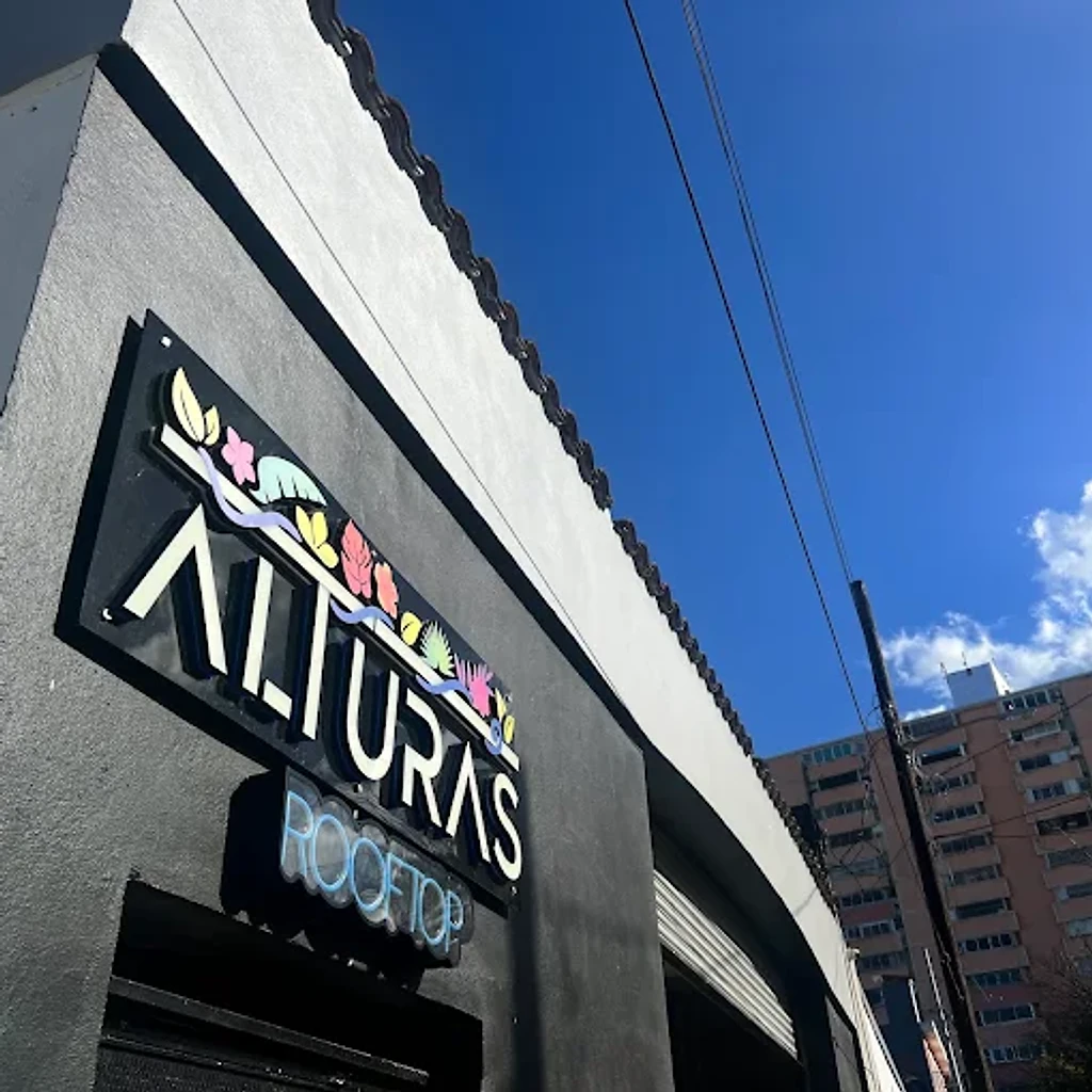 Alturas Rooftop