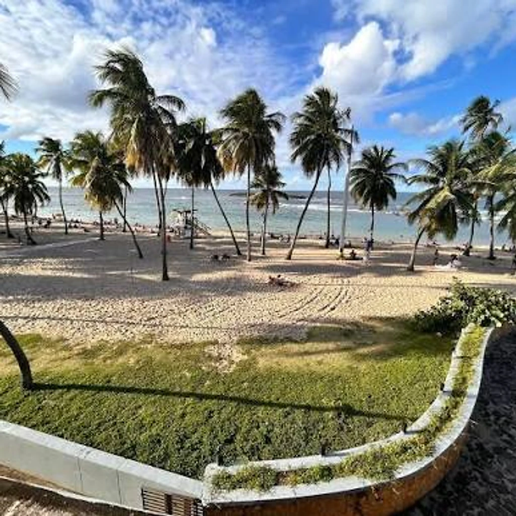 Playita del Escambrón & La Ocho