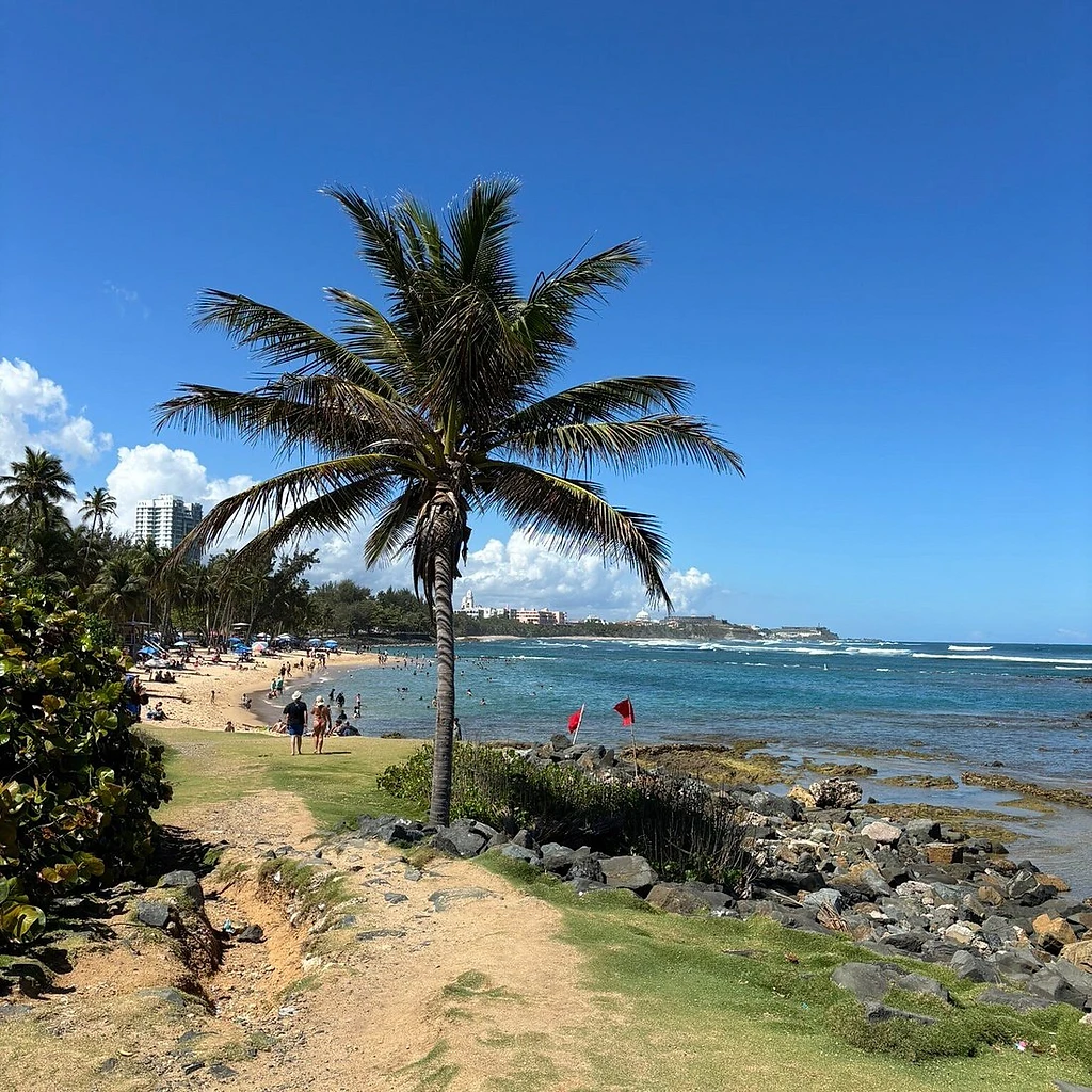 Playita del Escambrón & La Ocho