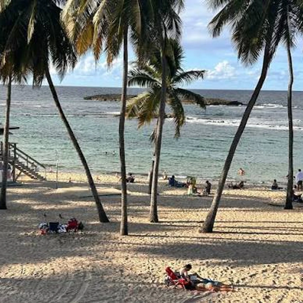 Playita del Escambrón & La Ocho