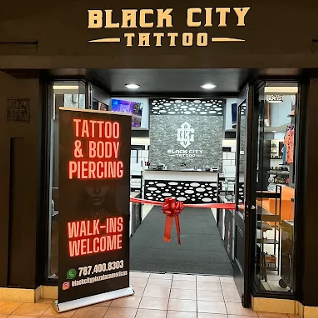 Black City Tattoo Plaza las Americas