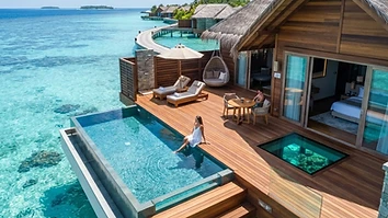 Early Bird Overwater Escape