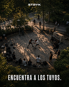 Grupo de deportistas en una sesión abierta