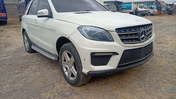 MERCEDES BENZ C63 AMG, V8 AUTO ,