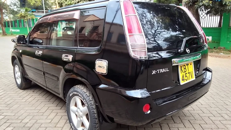 NISSAN X-TRAIL YEAR 2005
