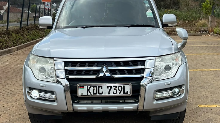 Mitsubishi Pajero Exceed