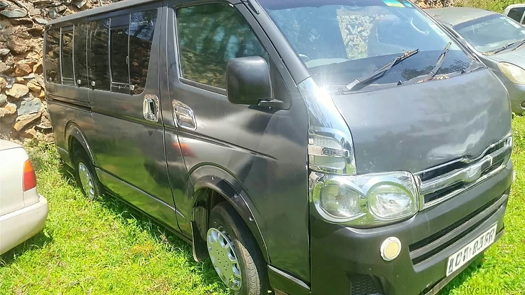 TOYOTA HIACE , 2011, 2000 CC , AUTO PETROL