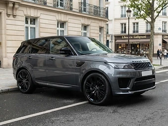 Range Rover Sport — دفع رباعي فاخر luxury chauffeur vehicle in Paris