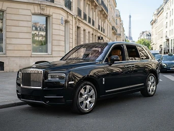 Rolls-Royce Cullinan — Ultra Luxury SUV luxury chauffeur vehicle in Paris