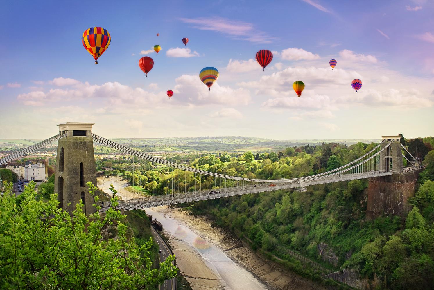 Clifton Suspension Bridge, Bristol — the South West region Ridlers Coaches serves