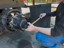 Hub & axle service, up close