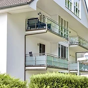 Balkon mit Blick in die Natur