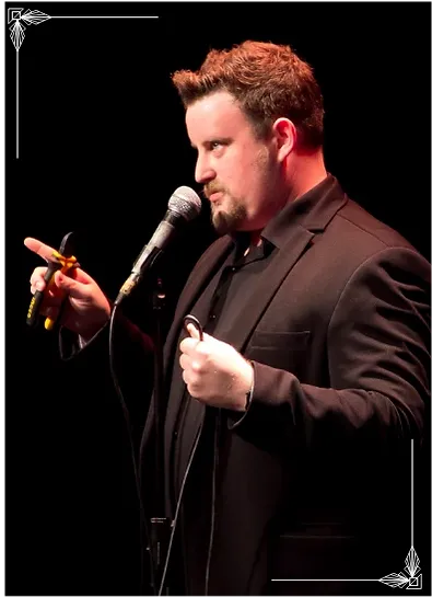 Mentalist and comedian Gideon Livneh during a mind-reading show 3