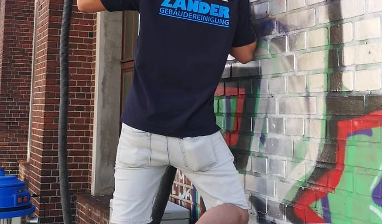 Graffitientfernung mit der Tornado ACS Technik