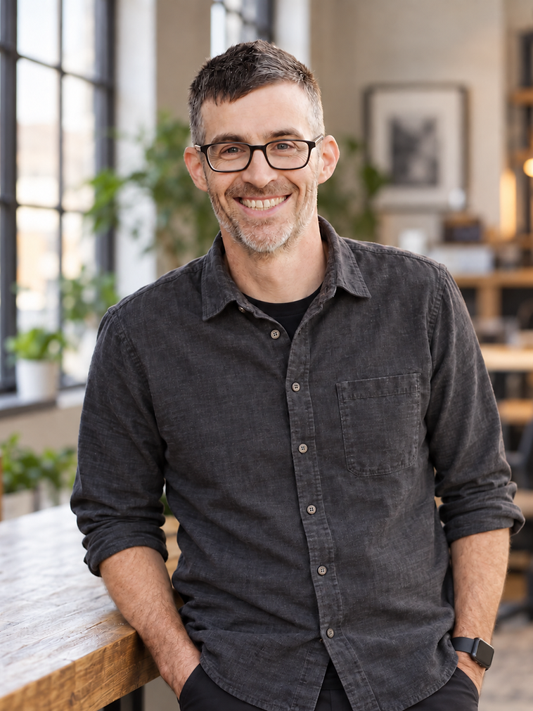 Tim, Pinterest Skool founder, ready to teach you Pinterest strategy