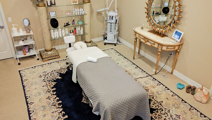 Anavaya facial treatment room